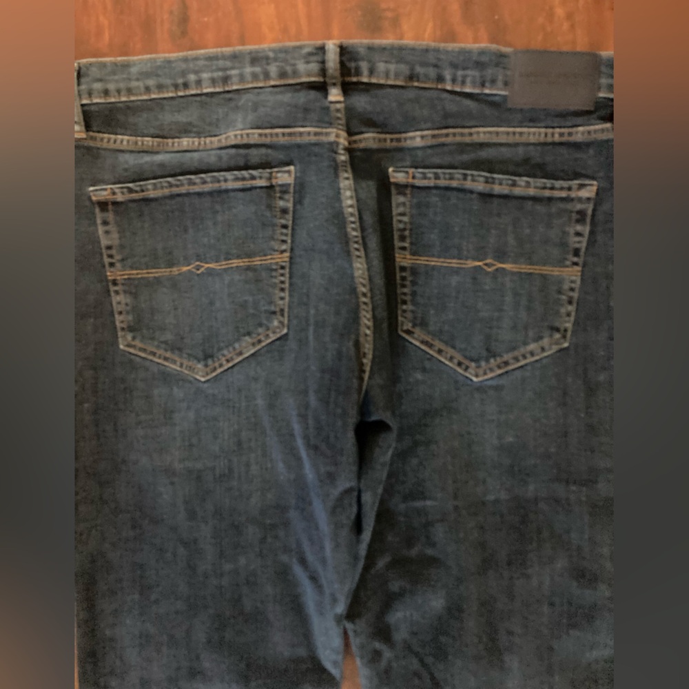 Lucky Brand mens Sz 38W 32LBlue Straight leg Jeans Classic Style